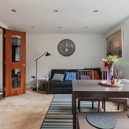 Clifton - Luxury 1 Bed Flat - 1 Min Walk To Tube Apartment London Exterior photo