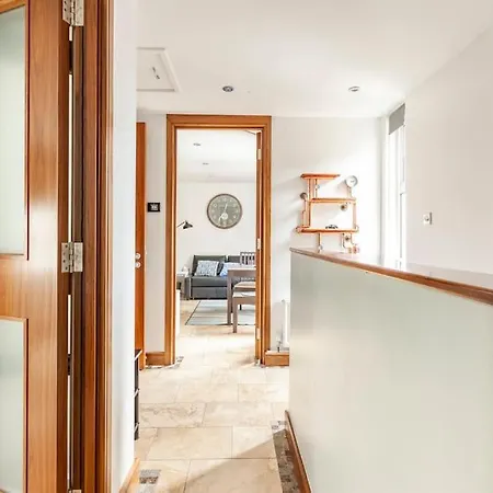 Clifton - Luxury 1 Bed Flat - 1 Min Walk To Tube Apartment London Exterior photo