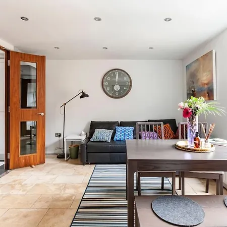 Clifton - Luxury 1 Bed Flat - 1 Min Walk To Tube Apartment London Exterior photo